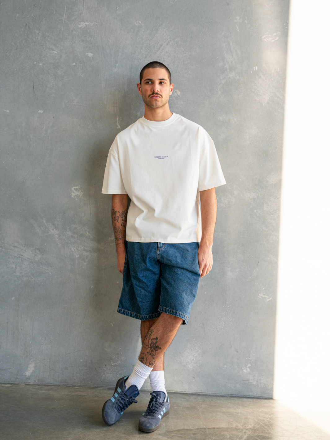 HOW WOULD THEY KNOW BOXY TEE - WHITE