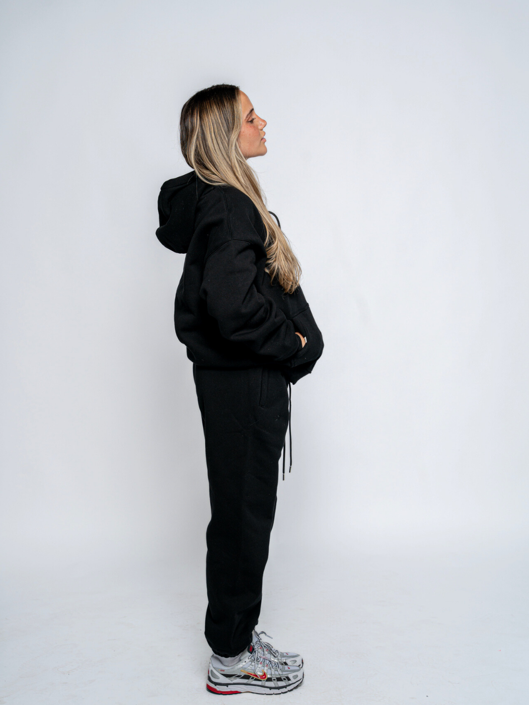 SIGNATURE BASIC SWEATPANTS - BLACK