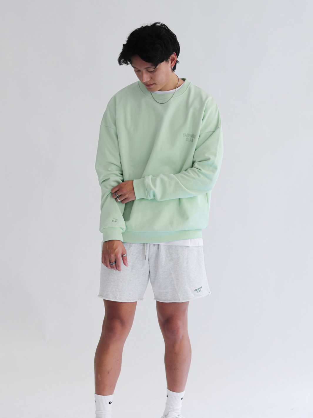 DRMERS CLUB BASICS CREWNECK - MATCHA CREAM