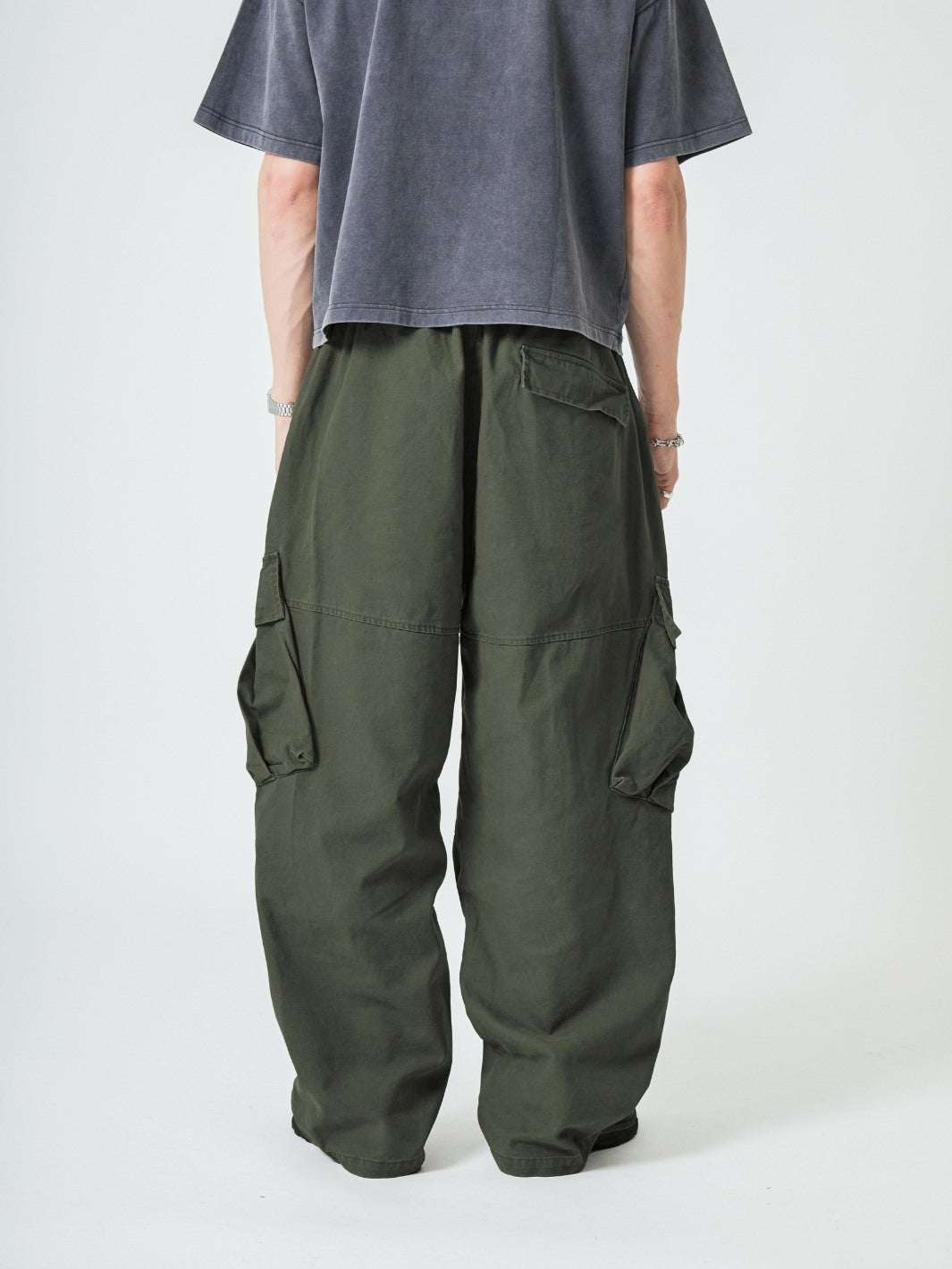 BAGGY CARGO PANTS - ARMY GREEN