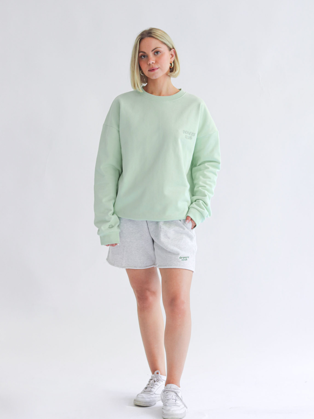 DRMERS CLUB BASICS CREWNECK - MATCHA CREAM