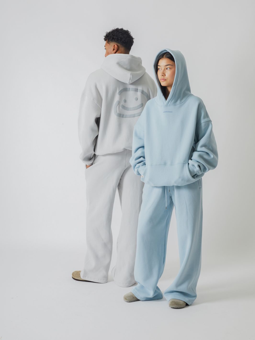 SMILEY LOGO HOODIE - SKY BLUE