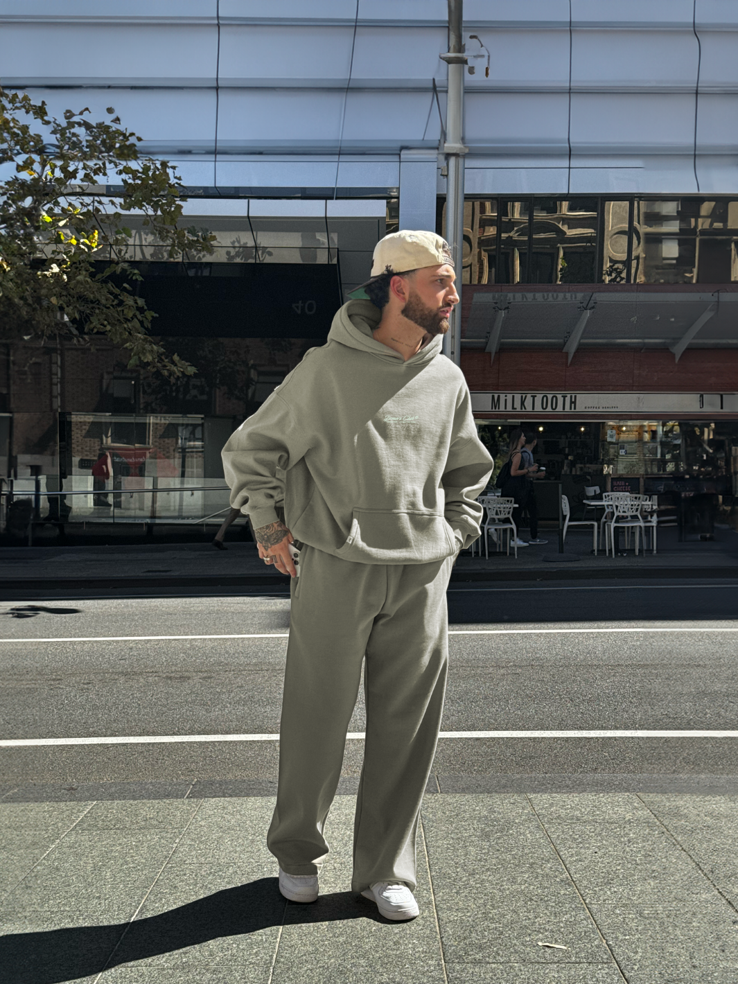 STRAIGHT LEG SWEATPANTS - PEBBLE