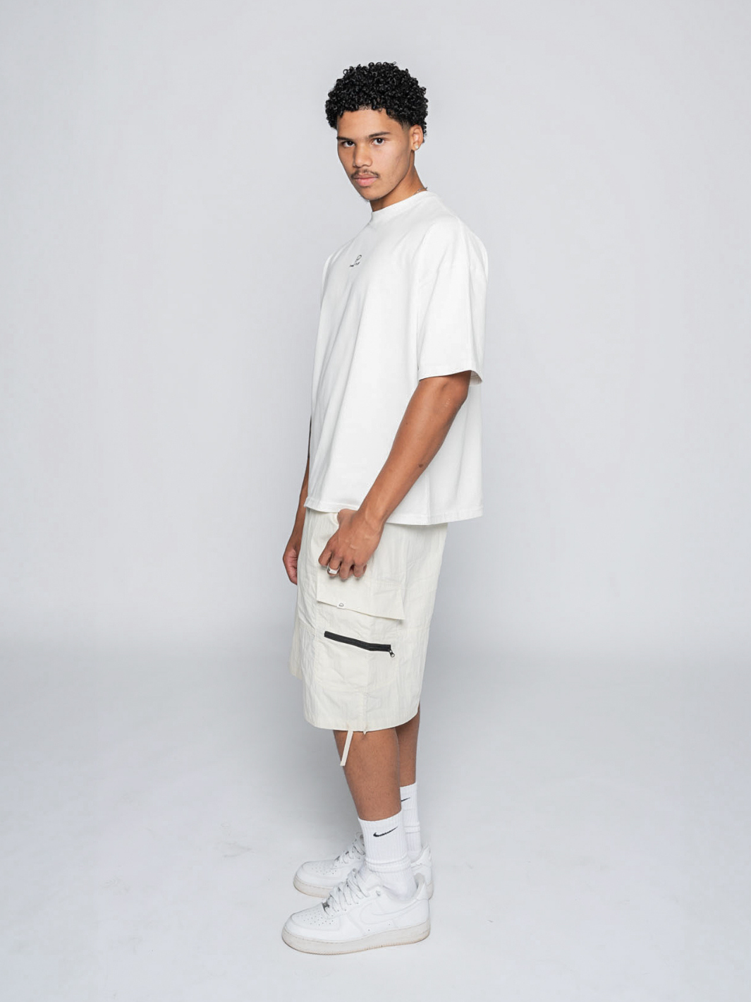 PARACHUTE CARGO SHORTS - OFF WHITE