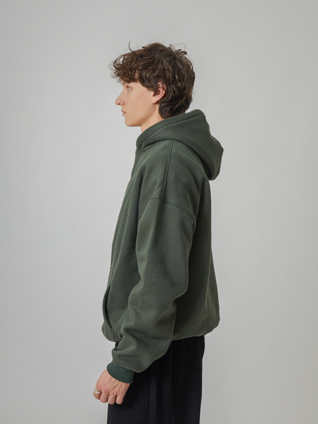 SIGNATURE BASIC HOODIE - MOSS GREEN