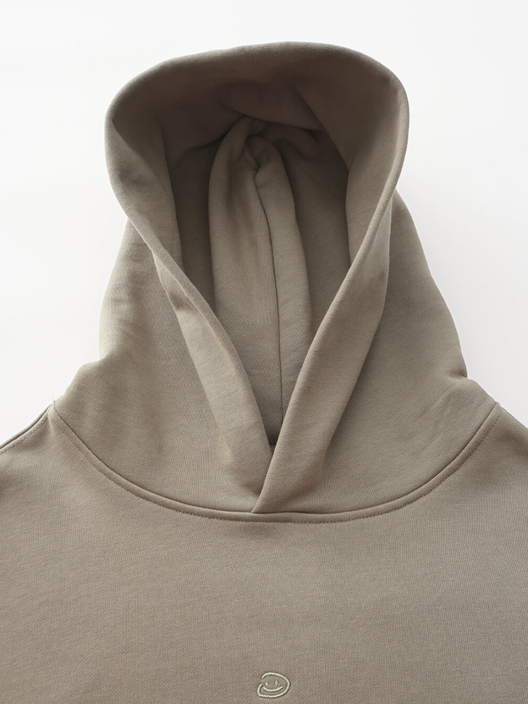 ESSENTIAL BOXY HOODIE - CLAY