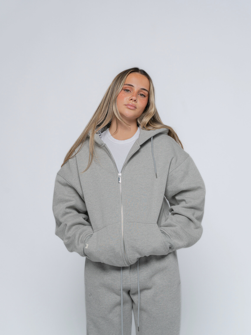 SIGNATURE BASIC ZIP-UP HOODIE - HEATHER GREY