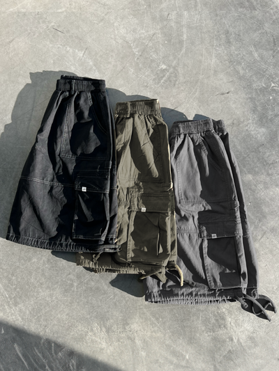 WASHED CARGO SHORTS - GREY