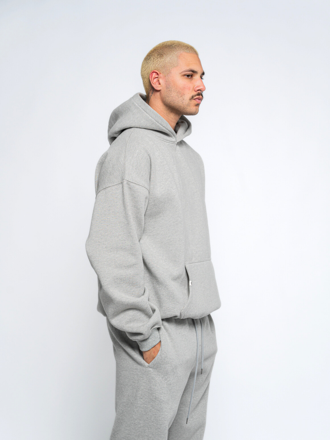 SIGNATURE BASIC HOODIE - HEATHER GREY