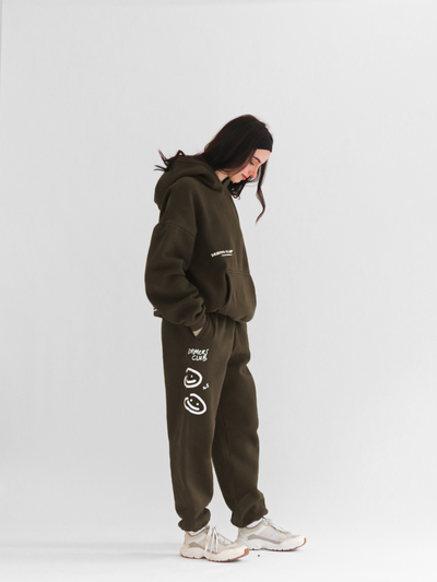 DOODLE SWEATPANTS - COFFEE BROWN