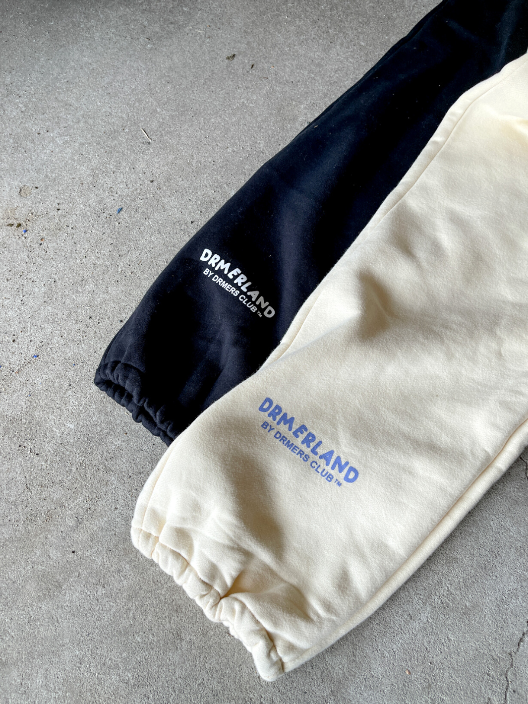 DRMERLAND SWEATPANTS - BLACK