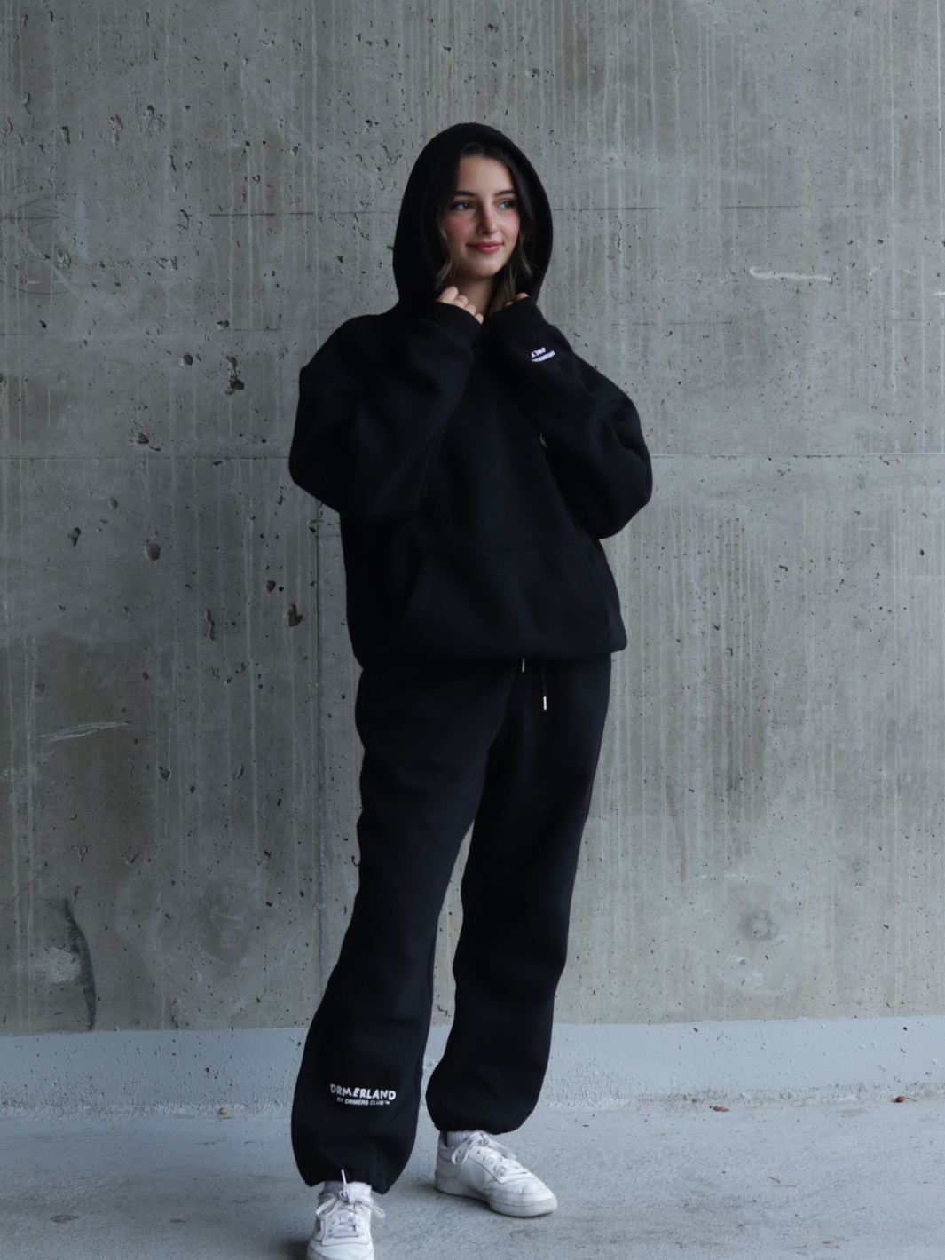 DRMERLAND SWEATPANTS - BLACK