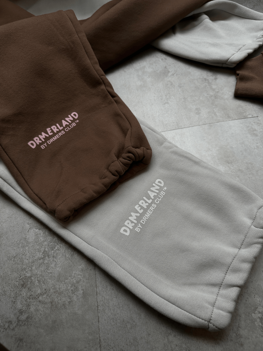 DRMERLAND SWEATPANTS - LIGHT GREY